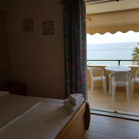 Glyfada Maisonette 60 *